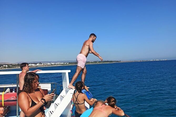 90-Minutes Glass Bottom Trip With Quick Dip - Key highlights you should care about