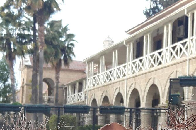 Divided Capital NICOSIA - Famagusta Gate and Archbishop’s Palace: photo stops with historical context