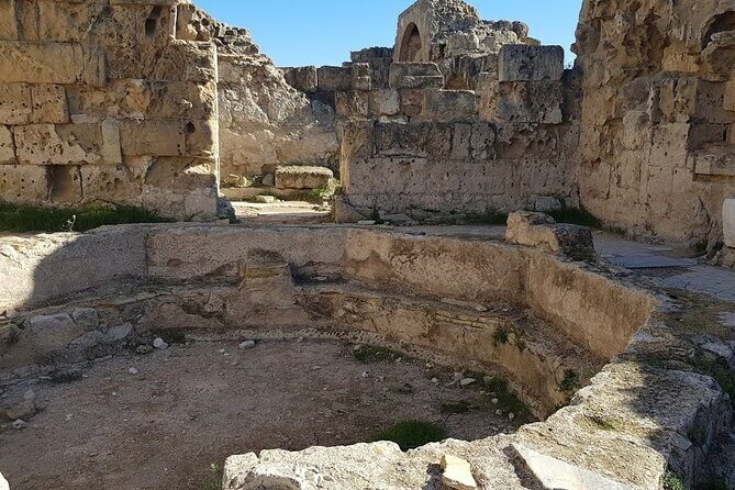 From Nicosia and Kyrenia: Famagusta & Kyrenia as Circular Tour - Varosha Ghost Town in Famagusta: Free, Eerie, and Fast