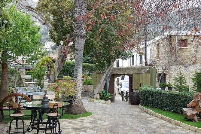 From Nicosia and Kyrenia: Famagusta & Kyrenia as Circular Tour - Kyrenia Harbour: Short Stroll Time with Big View Payoff