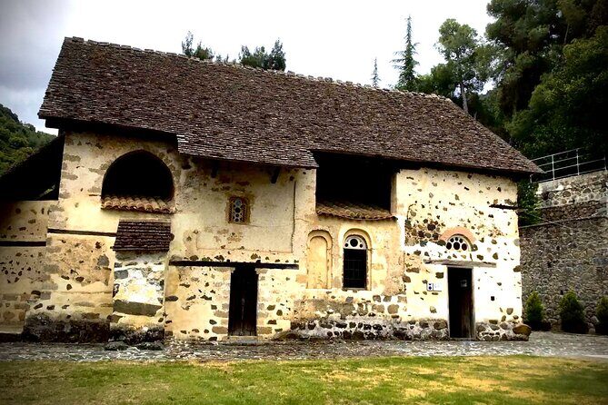 Full Day Tour in Troodos Mountains: Villages & Waterfalls - Ktima Gerolemo winery: organic vines, tasting, and valley views