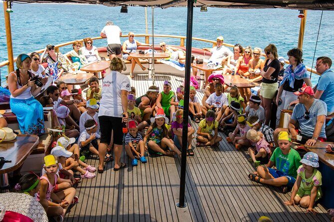 Jolly Roger | Pirates Adventure Cruise - Round-trip hotel transportation: convenience that can still need a plan
