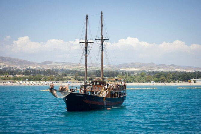 Jolly Roger | Pirates Adventure Cruise - The Paphos Harbour and Port segment: how the 2-hour stop fits in