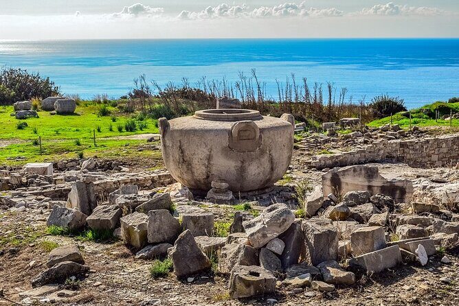 Larnaca Airport transfer to Limassol up to 4 passengers - What you actually get: Acropolis Transport’s private transfer for up to 4