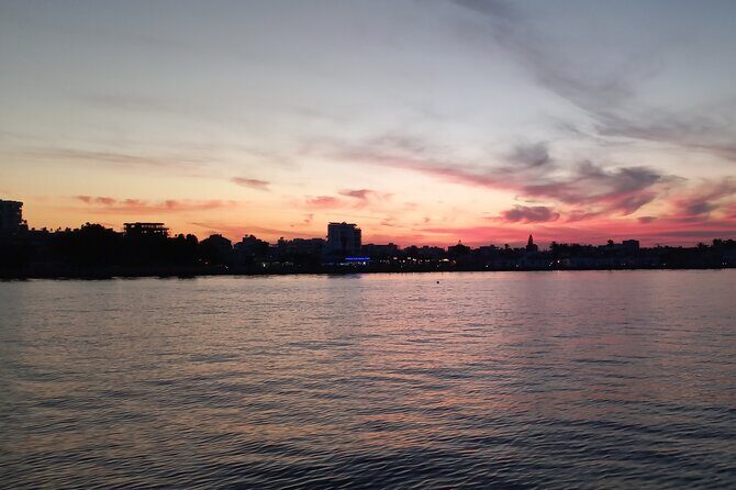 Larnaca Sunset Cruise - The Yellow Semi-Submarine: An easy Larnaca sunset plan