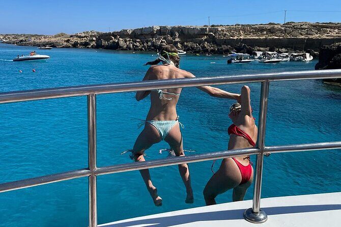 Medusa Cruises: 4-Hour Turtle Chill-Out Cruise / Lunch – Protaras - Snorkeling equipment: what you get (and what to check before you jump)
