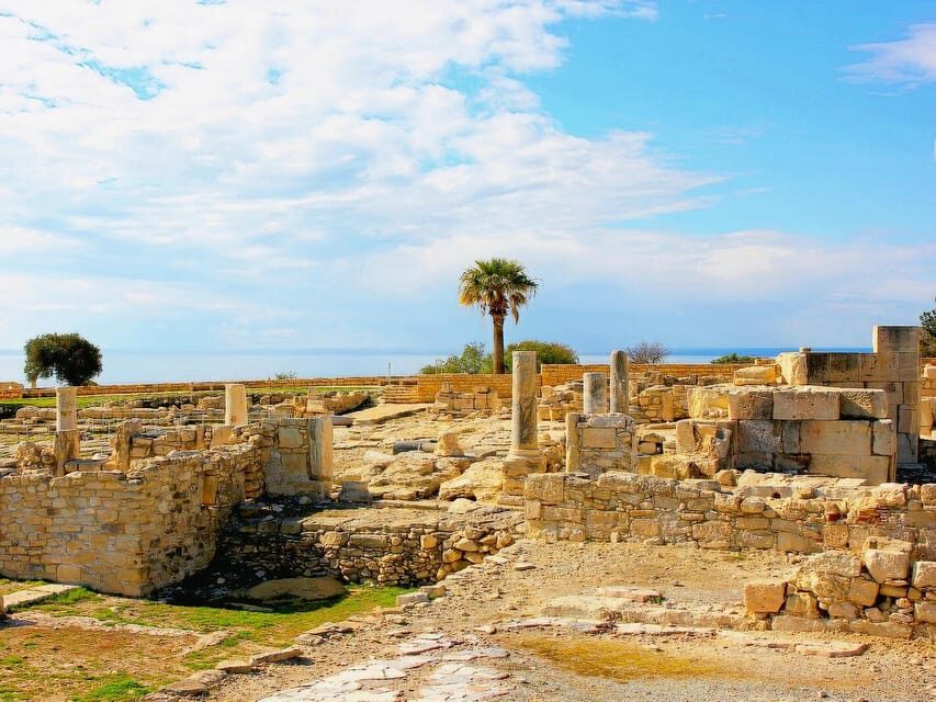 Paphos: Aphrodite's Birthplace, Lefkara & Kourion Day Trip - Getting to Lefkara the right way: short drive, big culture shift
