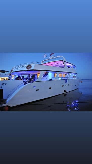Protaras: 80s and 90s Sunset Cruise with Cypriot Dinner & DJ - St. Georgios yacht: the vibe and the practical comfort check