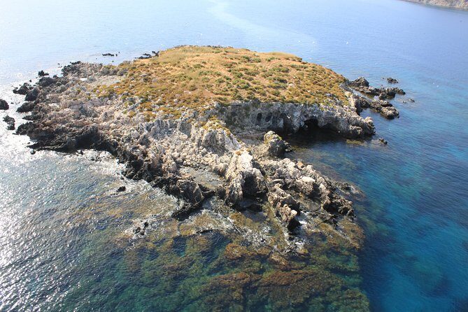Self-drive Amathunta Private Speedboat to Blue Lagoon, Caves etc - Secret Beach: cave swim energy (with a strict vibe)