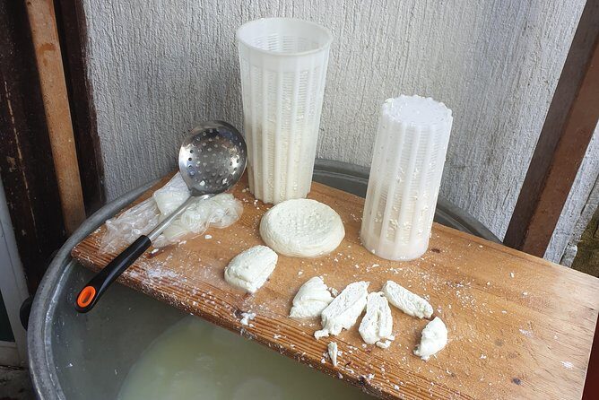 Troodos Mountains Halloumi Making: All Inclusive Workshop & Tour - Brunch and wine: the part you’ll remember on a full stomach