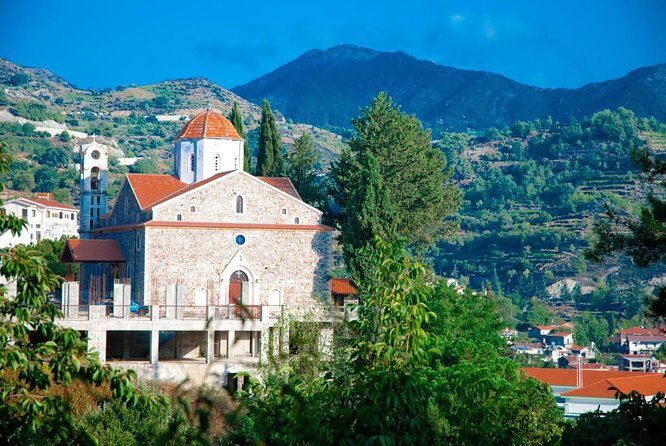 Troodos Peaks & Mountain Flavors Day Tour from Paphos - Troodos by coach: what this day trip is really like